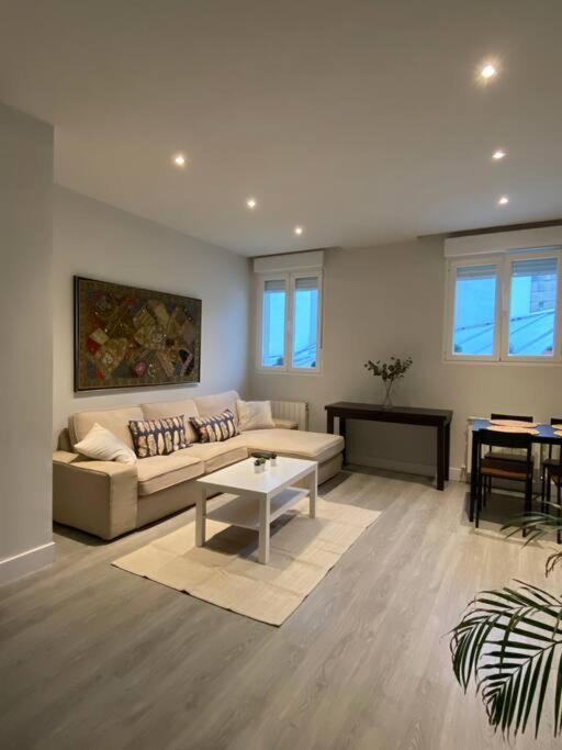 Centrico Y Moderno Apartamento En Бильбао Экстерьер фото